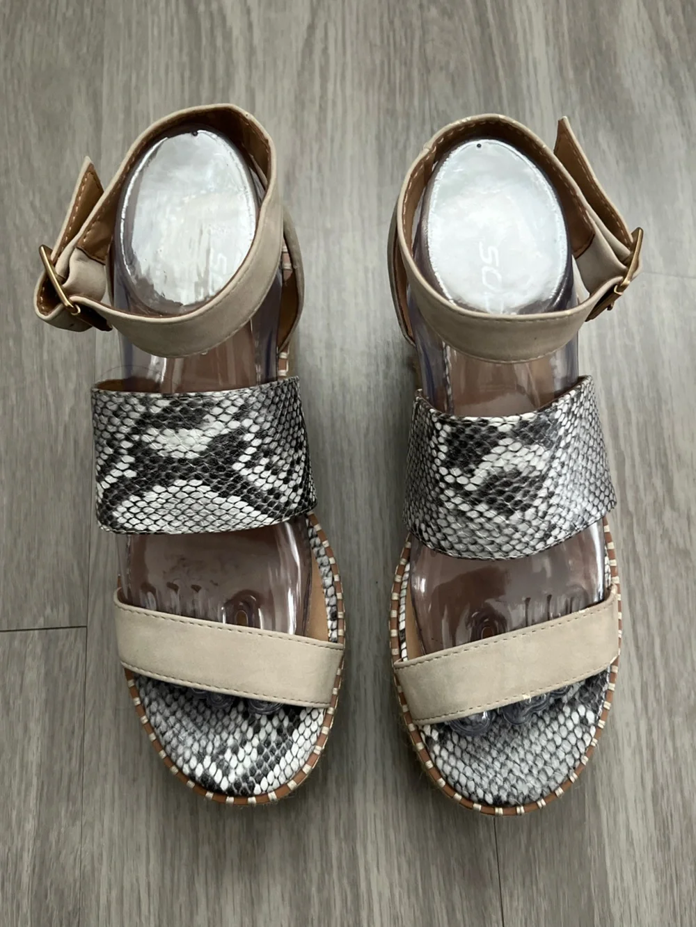 SODA Snake Print Espadrille Platform Sandals Size 8 Ankle Strap Wedges